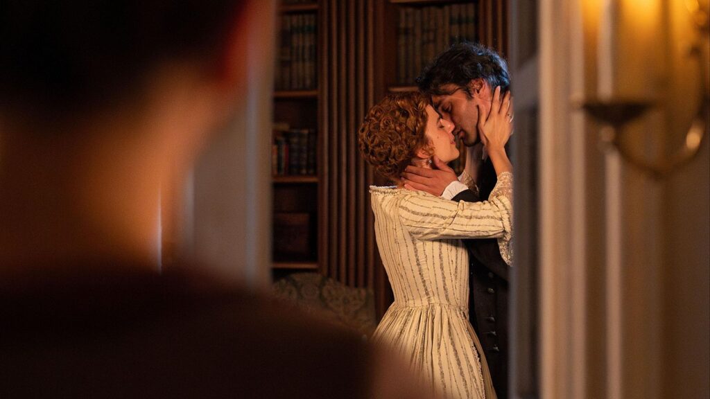 El beso entre Adriana y Rafael. RTVE