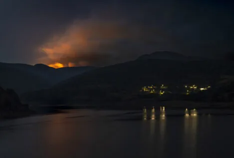 Un incendio calcina 700 hectáreas en Orense y ya es el más grande del verano en Galicia