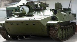 Los rusos han robotizado un tanque de 50 toneladas para arrasar centros urbanos