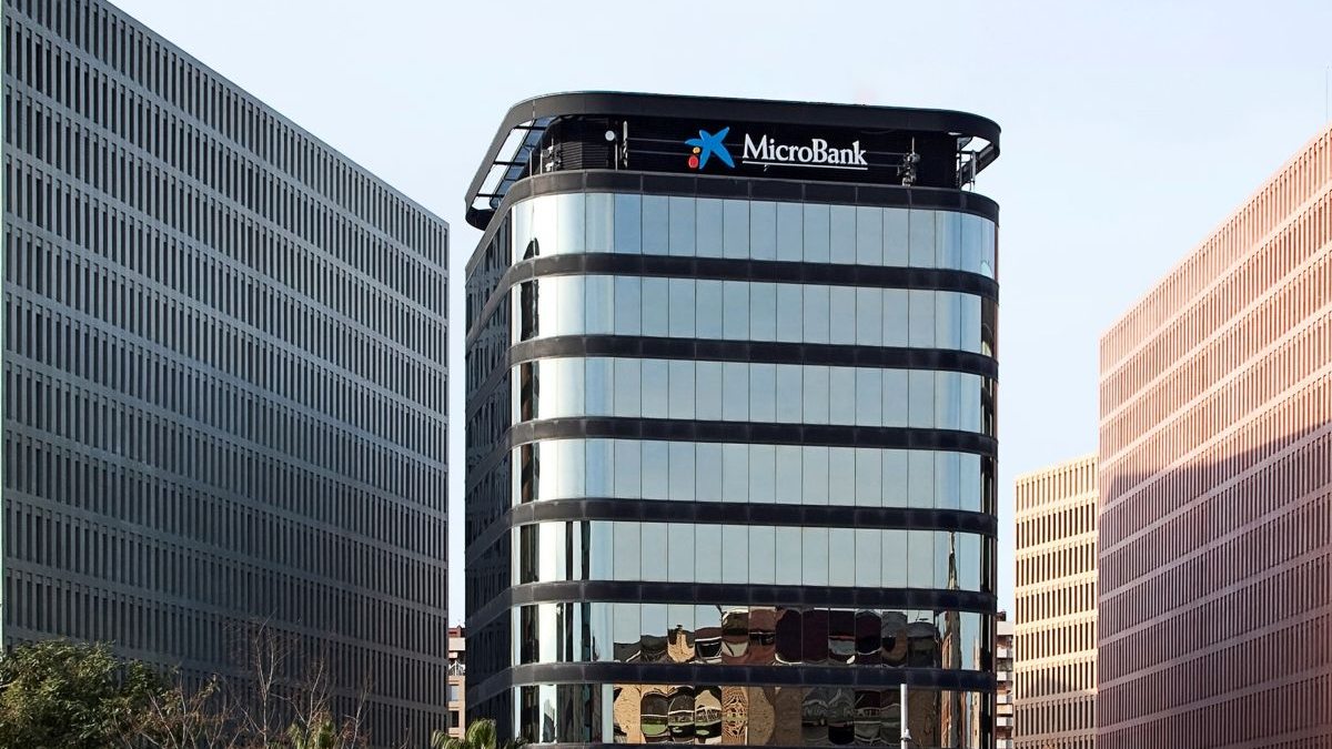 MicroBank destina 10 millones a microcréditos en ocho autonomías dañadas por los incendios
