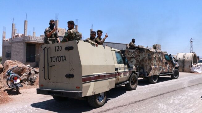 Unos 30 grupos crean una «Guardia Nacional» unitaria contra el régimen de Siria