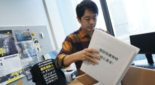 Australia concede asilo político al exdiputado y activista hongkonés Ted Hui