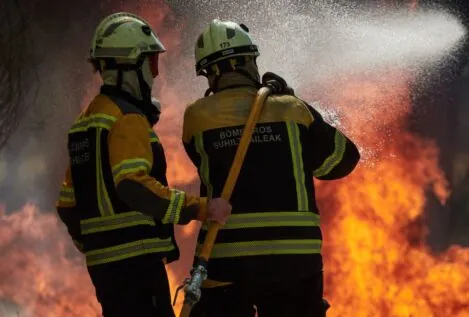Los incendios avanzan sin control en Orense, Zamora y Cáceres por el calor extremo
