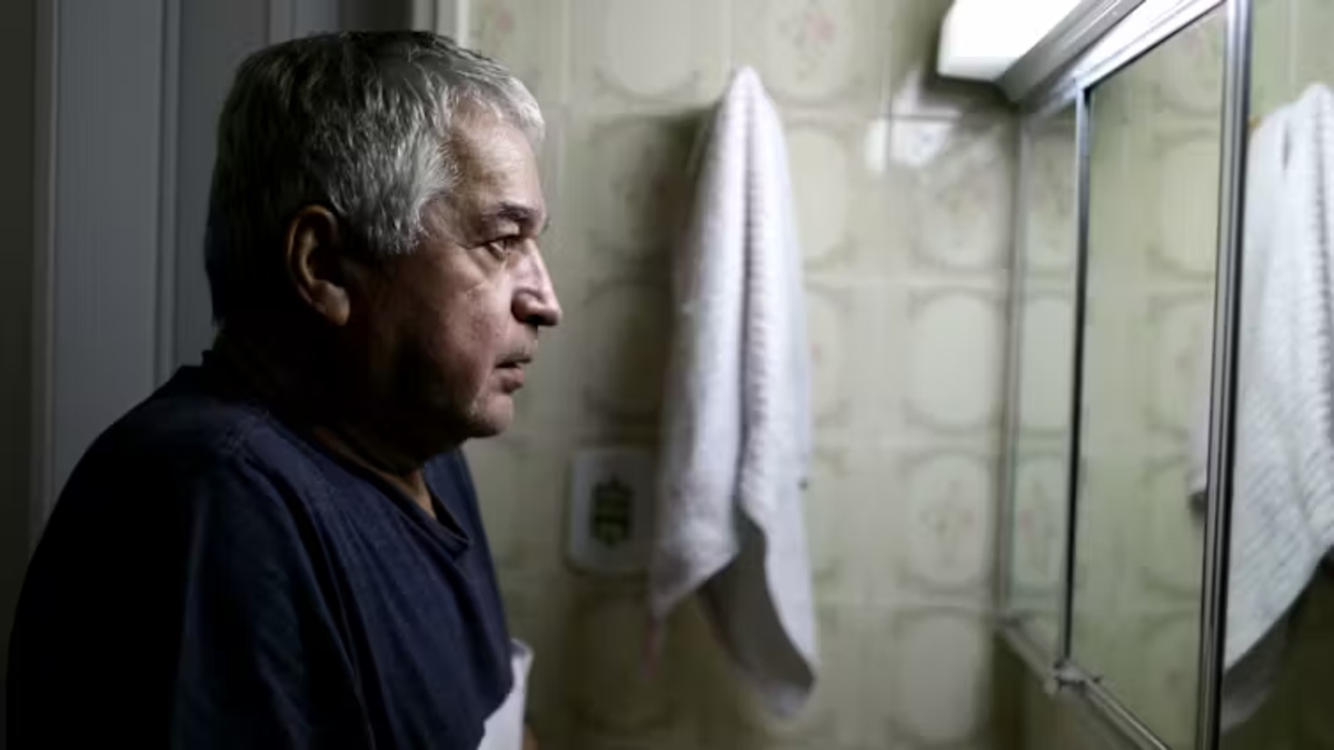 La biología explica por qué nos hacemos mayores de repente a los 44 y a los 60 años