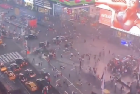 Detenido un menor tras herir a tres personas en un tiroteo en la plaza de Times Square