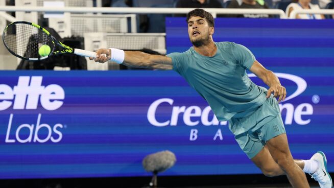 Alcaraz impone su jerarquía ante Rublev para meterse en semifinales de Cincinnati