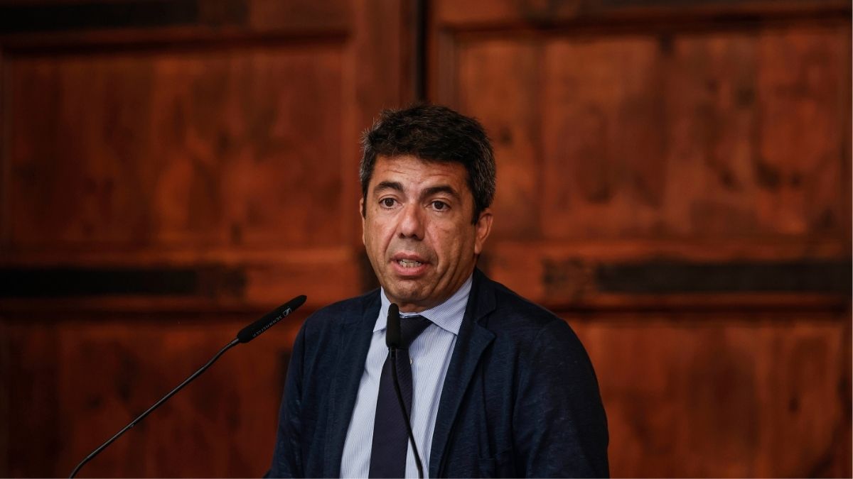 Mazón defiende condecorar a sus escoltas del día de la dana