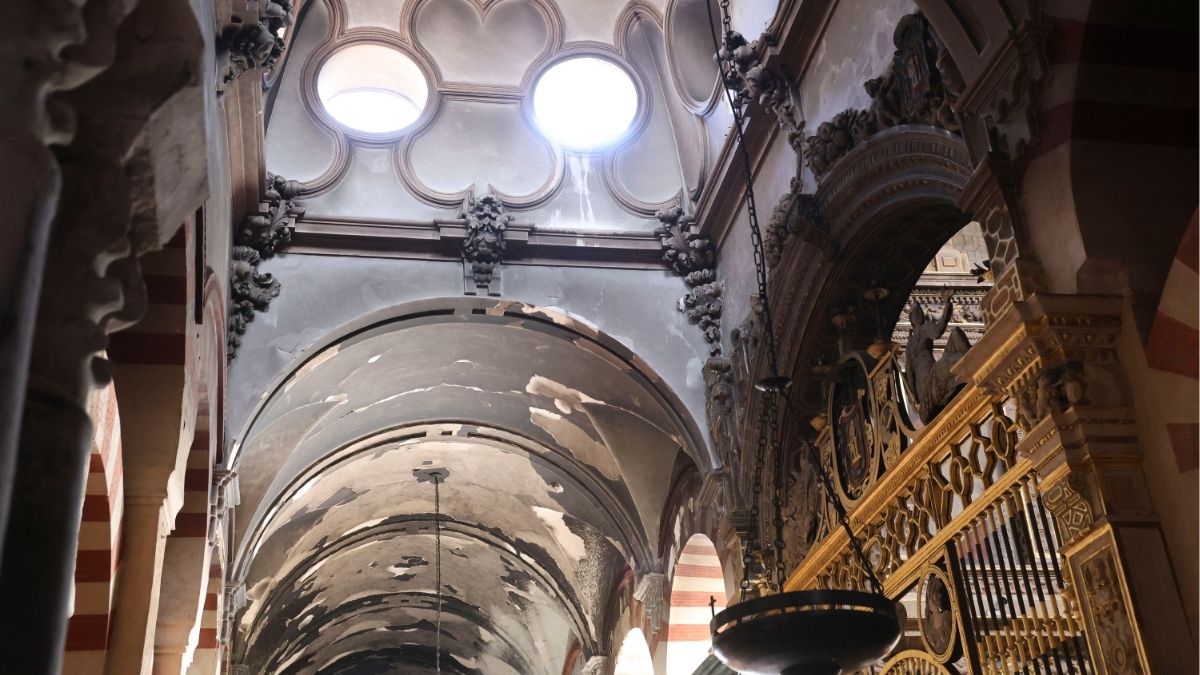 El Consejo de Monumentos visita la Mezquita de Córdoba para observar daños