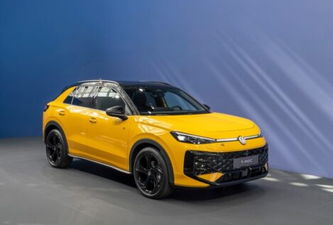 Volkswagen renueva el T-Roc con más espacio, motores híbridos y diseño más maduro