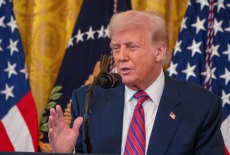Trump asegura que los submarinos nucleares están «más cerca de Rusia»