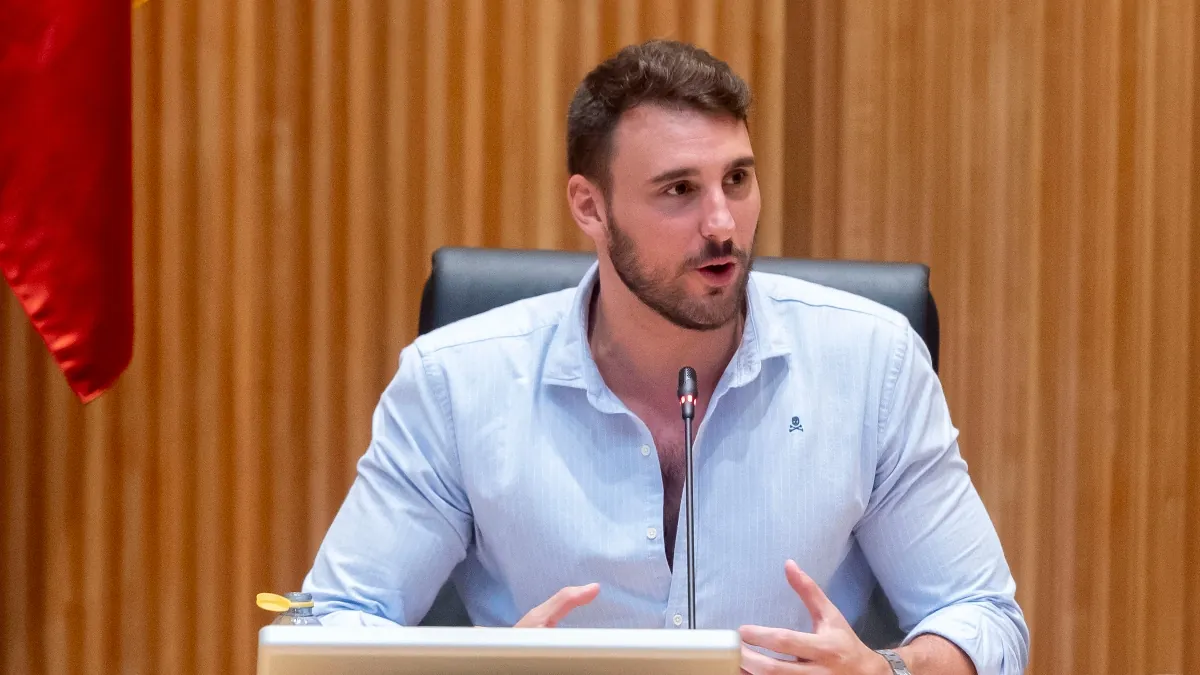 El PP exige al PSOE rectificar a un diputado que dijo que España necesita inmigrantes para «limpiar el culo a los abuelos»