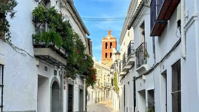 ‘Sevilla la chica’: la joya medieval que no está en Andalucía, sino en Extremadura