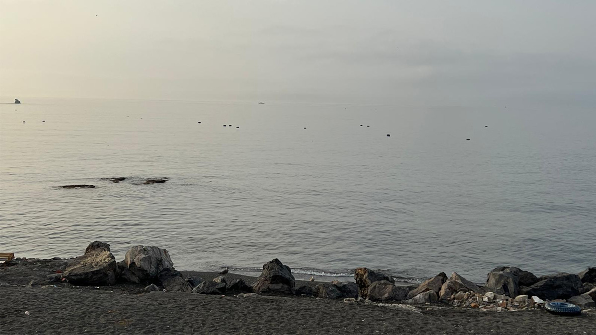 VÍDEO | Inmigrantes cruzan a nado desde Marruecos para alcanzar las costas de Ceuta