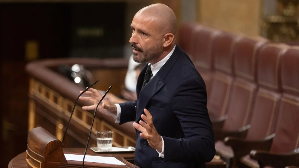 El PP ve a Gómez más cerca del «banquillo» y respalda investigar si tenía correo de Moncloa