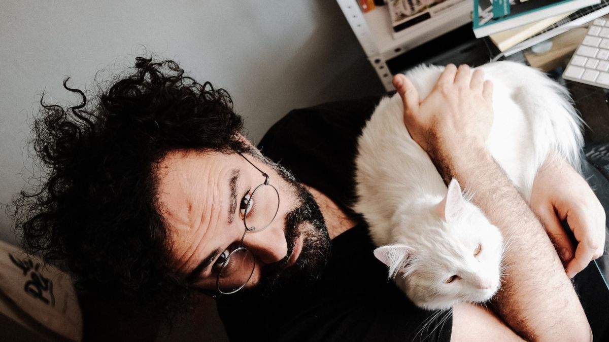 Gonzalo Maier retrata a quienes nos la quieren dar con queso