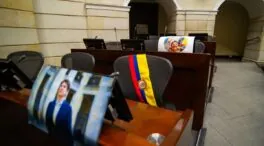 El padre de Miguel Uribe sustituye a su hijo como precandidato presidencial en Colombia