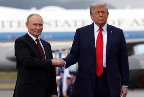 Trump cambia de opinión tras verse con Putin y deja de priorizar el alto el fuego en Ucrania