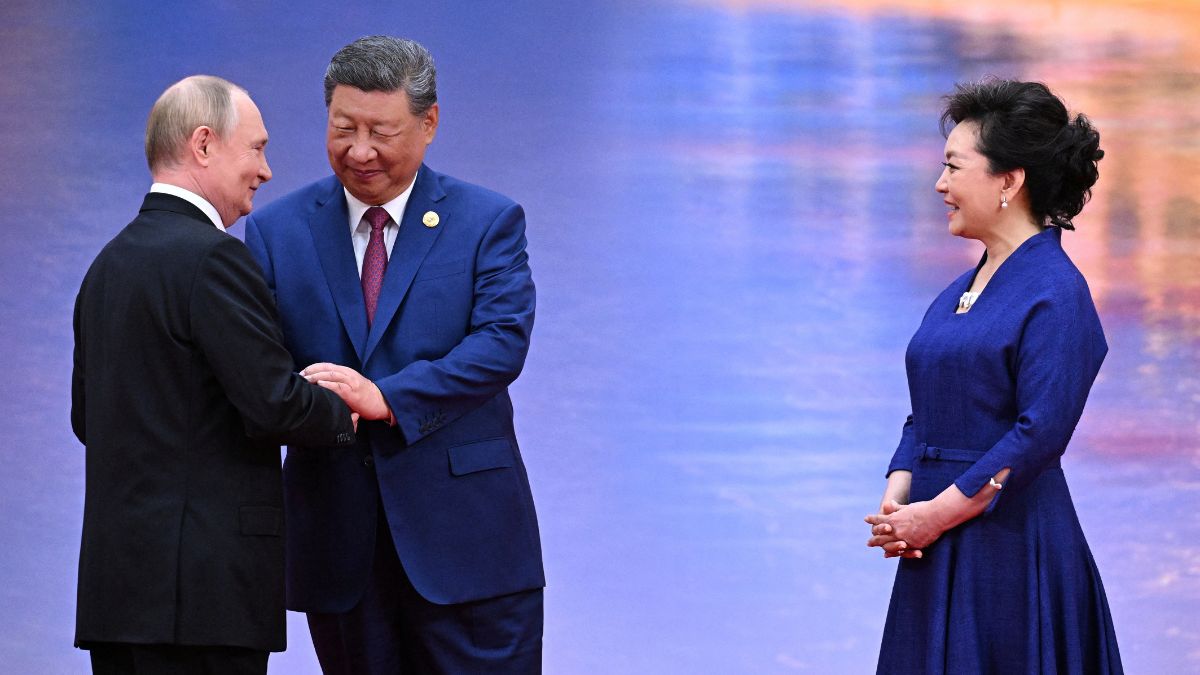 Xi Jinping escenifica la influencia china con una cumbre internacional junto a Putin y Modi
