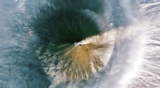 Entra en erupción un segundo volcán en el este de Rusia tras el terremoto de magnitud 8,8