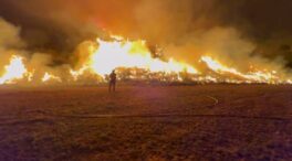 Desplegadas 12 aeronaves y 72 equipos terrestres en el incendio entre León y Asturias