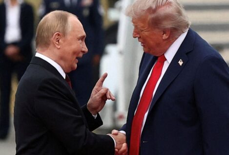 Trump recibe a Putin en Alaska para una reunión de seis horas con el alto el fuego como objetivo
