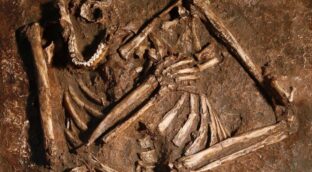 Los neandertales ibéricos acumulaban cadáveres en cavernas como rito funerario