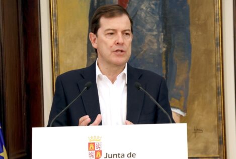 Mañueco anuncia ayudas «generosas y suficientes» para los afectados por los incendios en León y Zamora