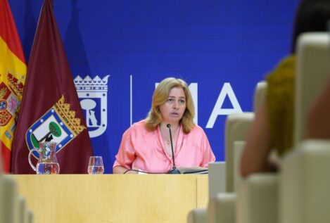 Madrid rechaza las políticas migratorias del Gobierno y exige una inmigración «regulada»