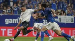 Mbappé brilla con un doblete y lidera al Real Madrid en Oviedo