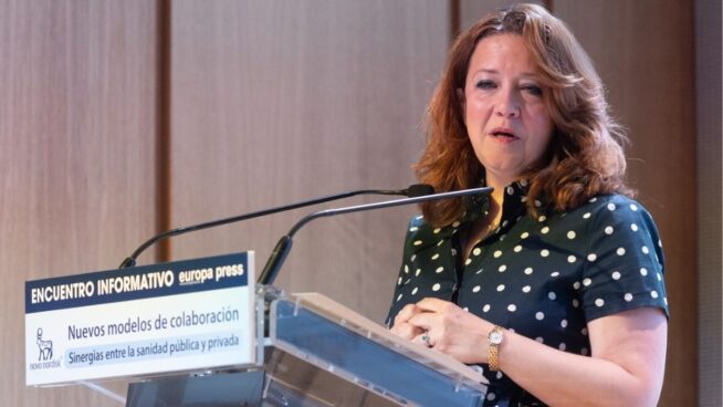 Madrid acusa a Mónica García de «crear problemas» con un MIR que «es excelente»