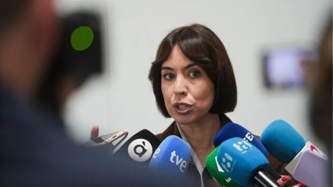 Morant exige «responsabilidades» a Mazón: «No podemos vivir con un presidente ausente»