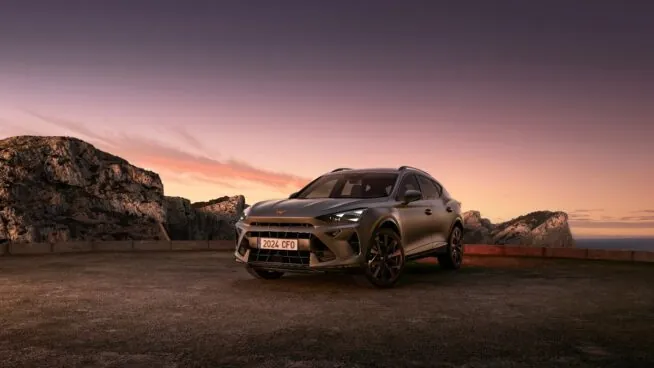 Cupra Formentor híbrido enchufable: ahora desde 28.990 euros con etiqueta CERO