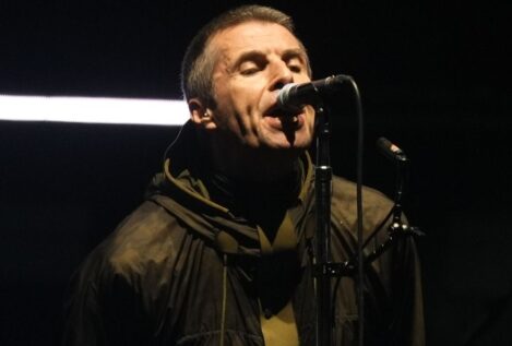 Oasis, «conmocionado» tras la muerte de un fan que se precipitó al vacío durante un concierto