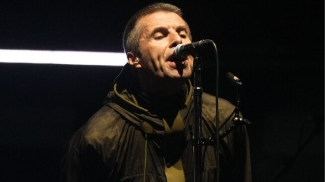 Oasis, «conmocionado» tras la muerte de un fan que se precipitó al vacío durante un concierto