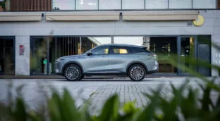 Omoda 9 SHS Hybrid, el rival incómodo de los SUV prémium a mitad de precio