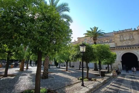 El PSOE pedirá la «gestión compartida» de la Mezquita de Córdoba si hubo «negligencia» en el fuego