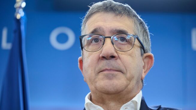 El PSOE dice que la ideología ayuda frente a los fuegos y el PP acusa al Gobierno de abandono
