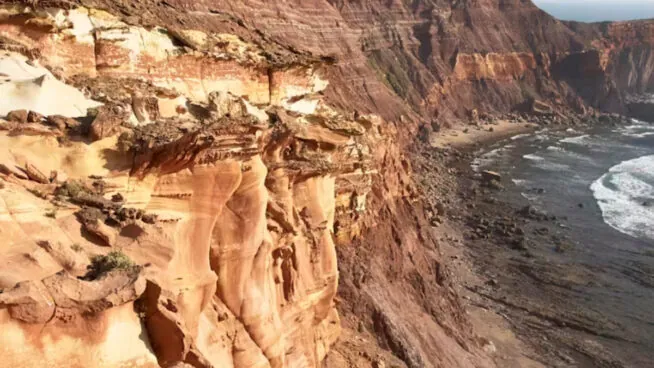 Los neandertales también iban a la playa… y dejaban sus huellas en la arena