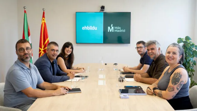 Bildu y Más Madrid acuerdan compartir estrategias frente a la extrema derecha