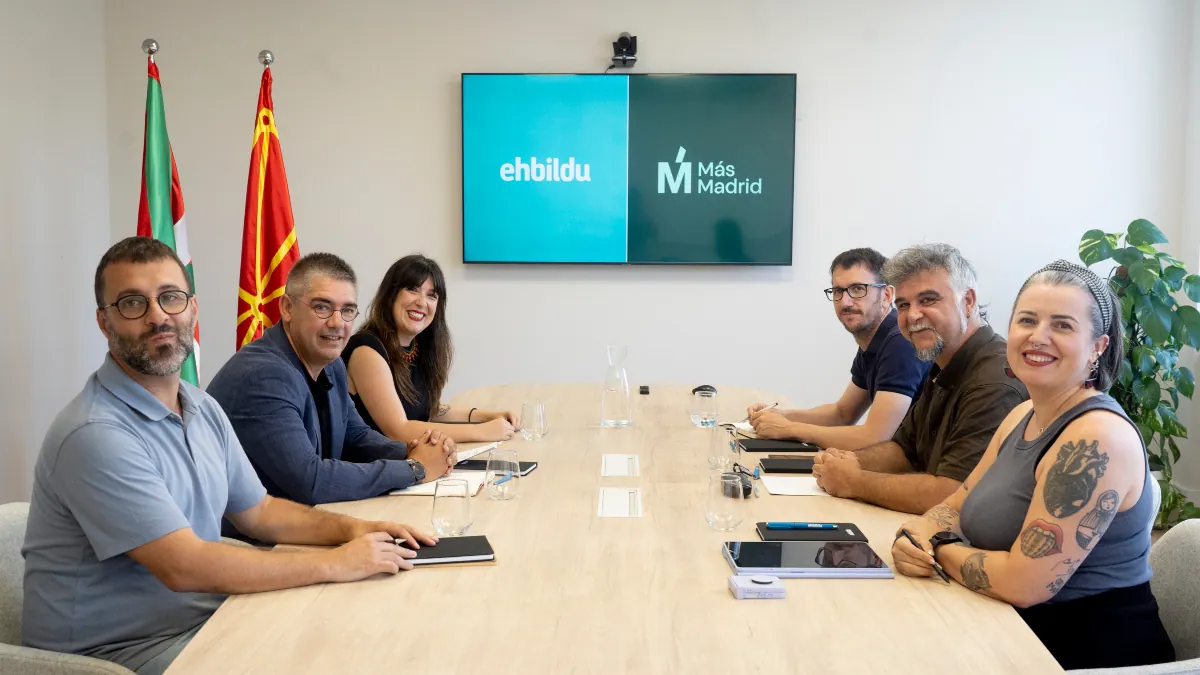 Bildu y Más Madrid acuerdan compartir estrategias frente a la extrema derecha