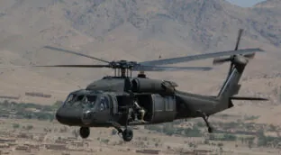 El derribo de un Black Hawk con un dron marca el inicio del ocaso del helicóptero de combate