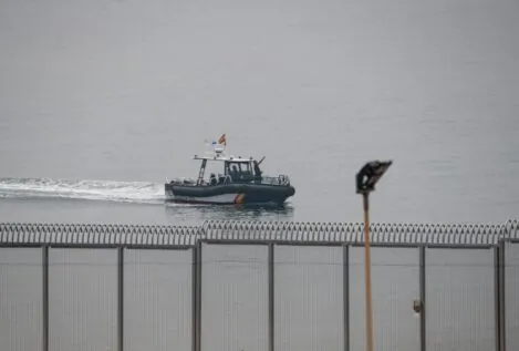 La Guardia Civil recupera el cuerpo sin vida de un joven inmigrante en Ceuta