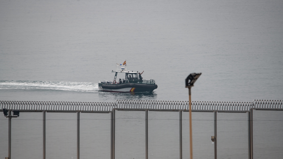 La Guardia Civil recupera el cuerpo sin vida de un joven inmigrante en Ceuta
