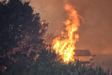 La UME sigue desplegada en ocho incendios en el noroeste peninsular a la espera de lluvias
