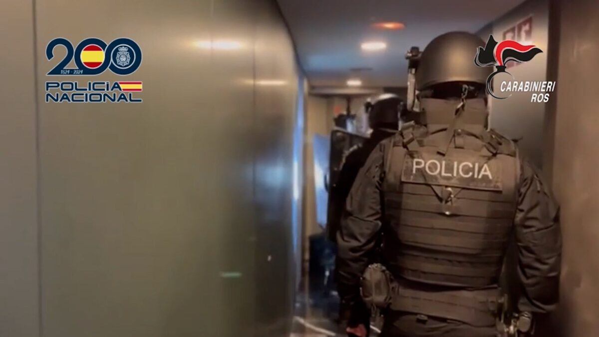 La Policía detiene a tres capos de la mafia calabresa que estaban de vacaciones en Ibiza