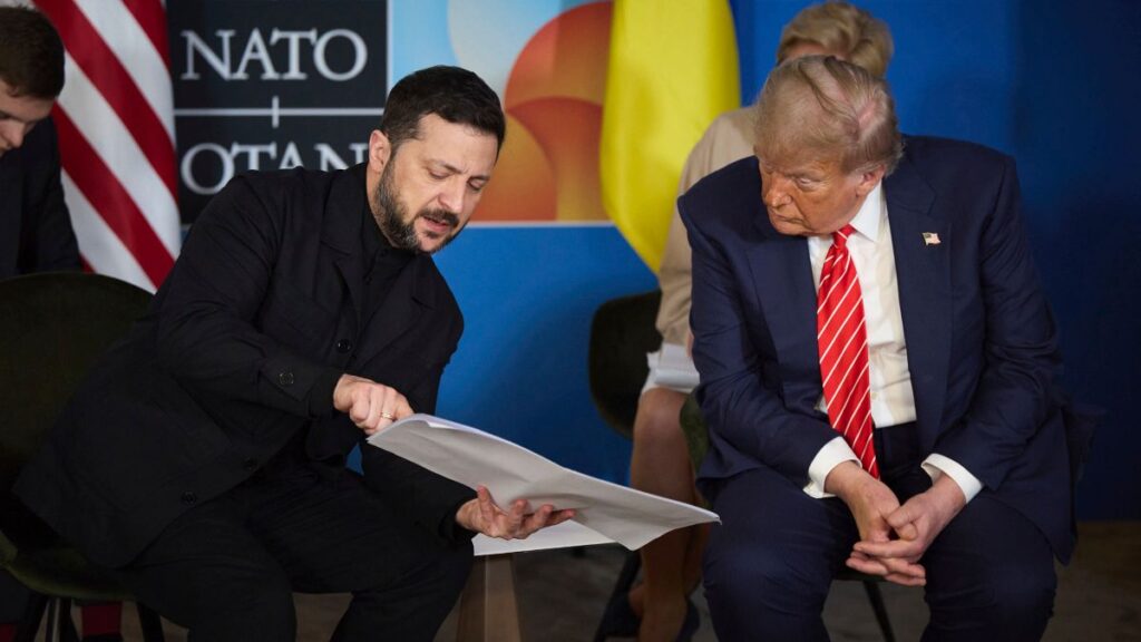 El presidente de Ucrania, Volodimir Zelenski y su homólogo estadounidense, Donald Trump.