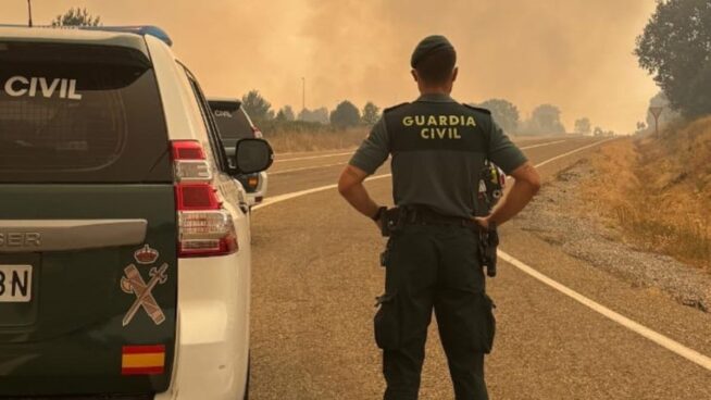 Los vecinos de Velilla (Palencia) se organizan para apoyar a efectivos y desalojados