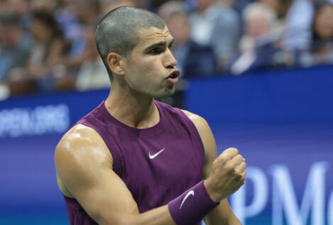 Alcaraz arrasa a Bellucci con récord incluido en el US Open