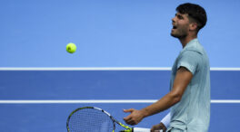 Alcaraz sufre para ganar a Dzumhur en su estreno en el abierto de Cincinnati