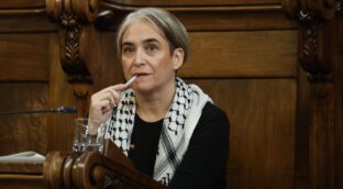 Ada Colau se unirá a una flotilla que partirá de Barcelona hacia Gaza: «Debemos actuar»